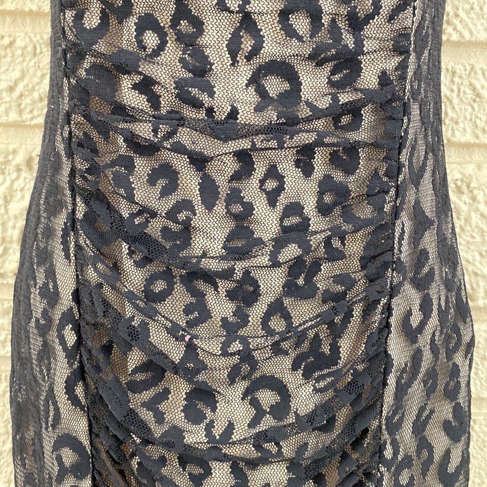 🌹Forever 21 Animal Print Design Stretch Lace Ruched Front Dress - Picture 6 of 8